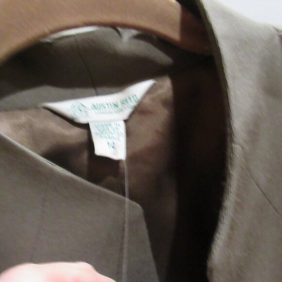 Austin Reed Blazer 14 100% Worsted Wool taupe  new nwt L - Picture 2 of 5